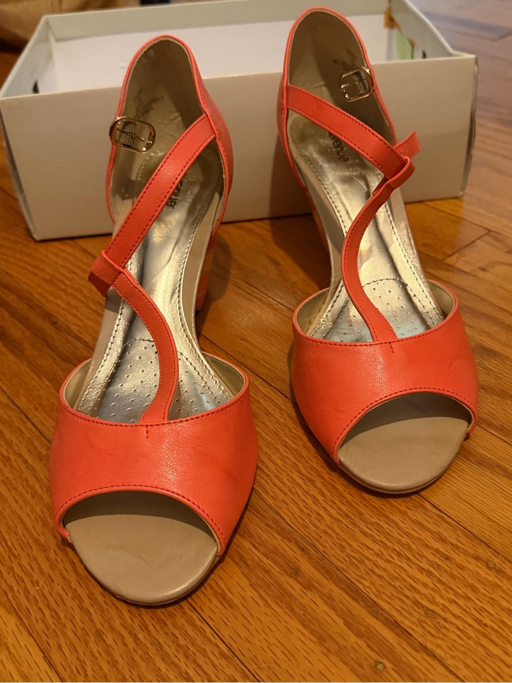 Women's Coral Peep-Toe Strappy wedges